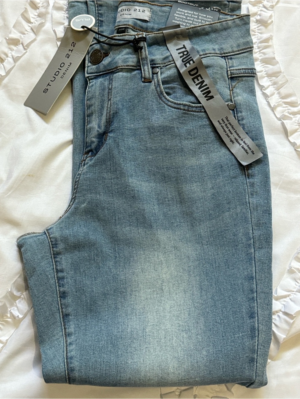 Studio 212 Boot Cut Jeans in Light Blue Denim
